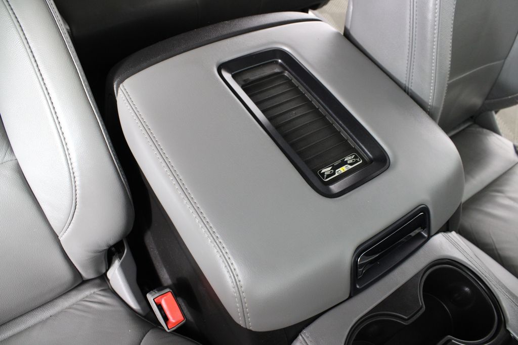 Used 2015 Chevrolet Suburban for sale in 