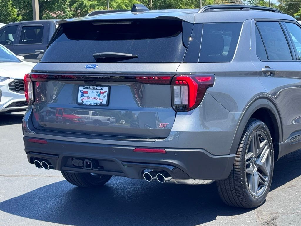 FordExplorer18