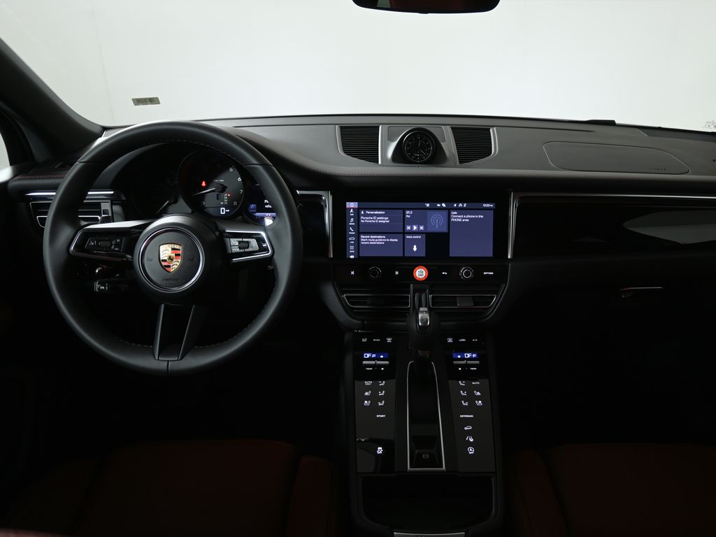 Thumbnail: 2026 Porsche Macan - 16