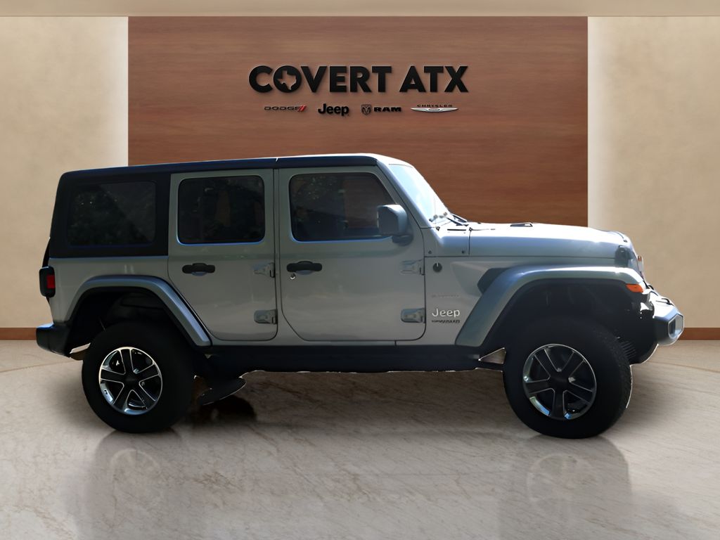 Used 2019 Silver Jeep Unlimited Sahara image 6