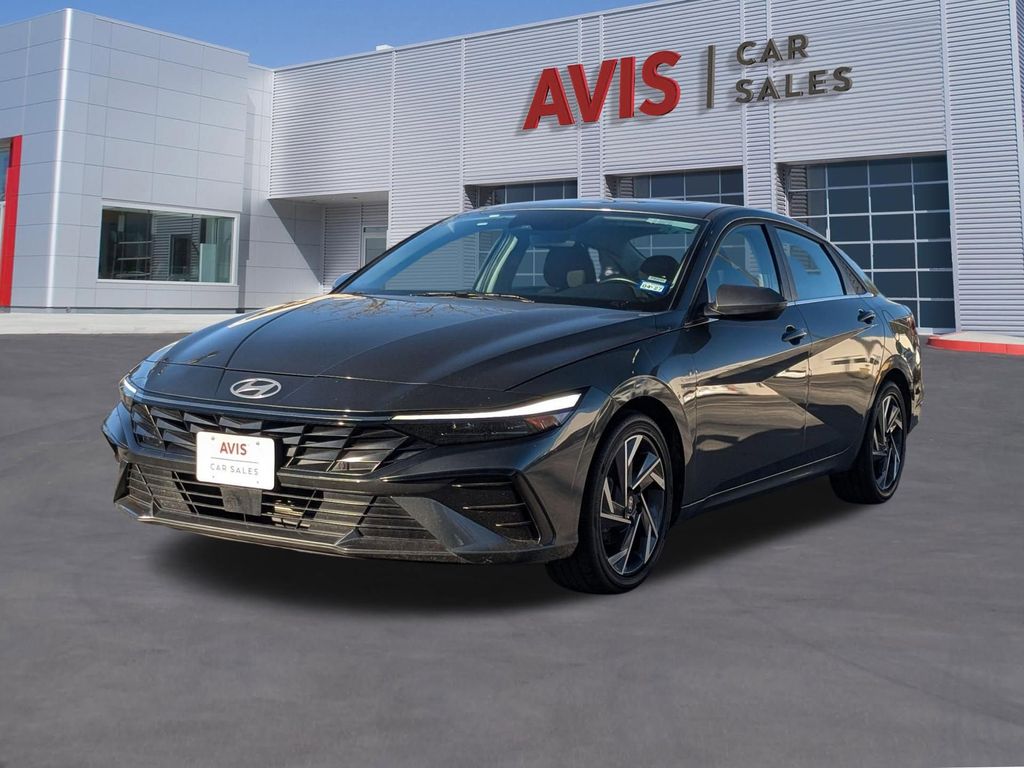 2025 Hyundai Elantra SEL Convenience FWD