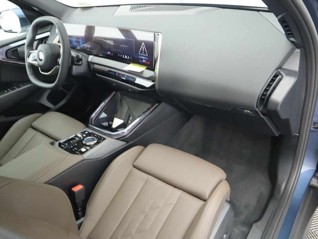 Thumbnail: 2025 BMW X3 - 19