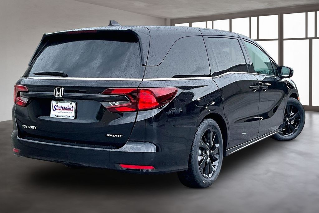 Used 2024 Honda Odyssey Van