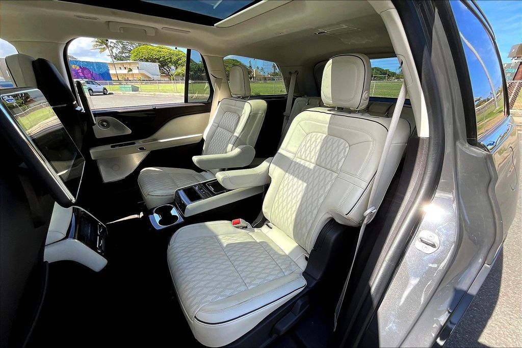 Used 2022 Gray Lincoln Black Label image 28