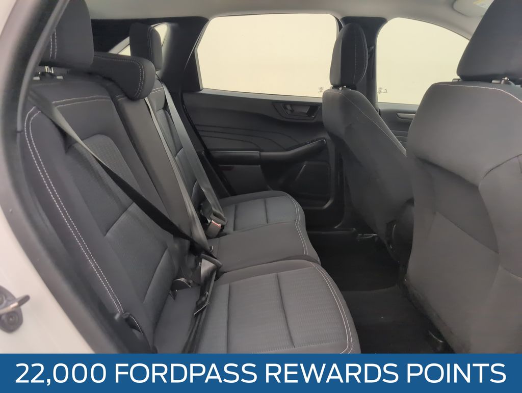 2023 Oxford White Ford Escape Base FWD SUV