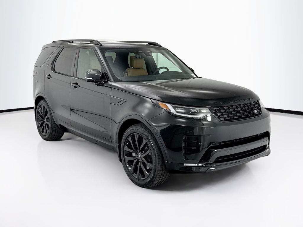 Thumbnail: 2026 Land Rover Discovery - 3