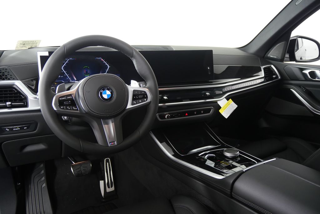 Thumbnail: 2026 BMW X5 - 17