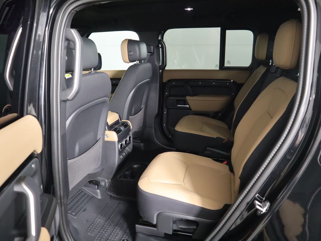 Thumbnail: 2025 Land Rover Defender - 23