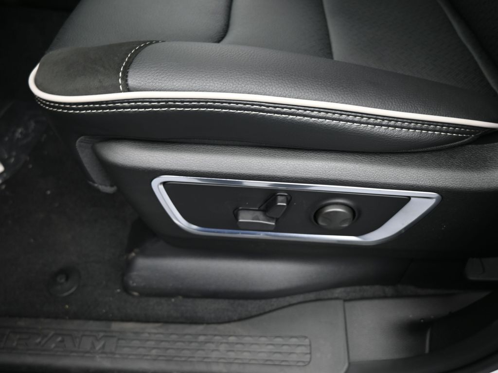 New 2026 Bright White Clearcoat Ram Laramie image 15