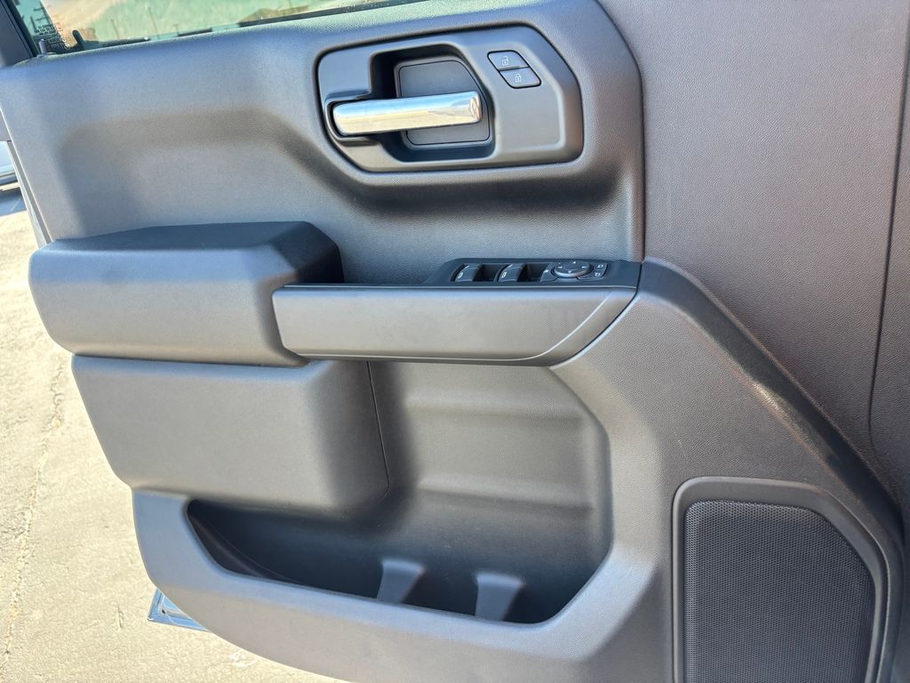 Used Car 2025 Chevrolet Silverado 1500  Crew Pickup 4wd Crew Cab 147 Custom Four Wheel Drive For Sale Under $50,000 In Austin, Texas