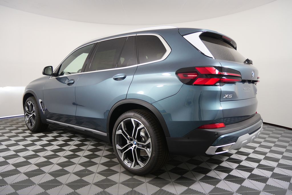 Thumbnail: 2026 BMW X5 - 5