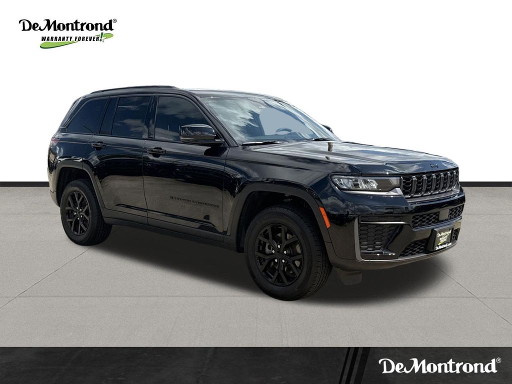 2026 Jeep Grand Cherokee Altitude Black at Victoria Chrysler Dodge Jeep Ram