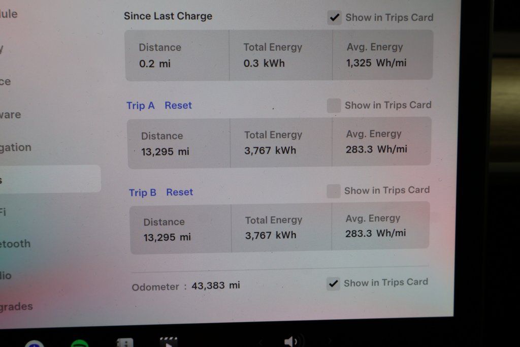 Thumbnail: 2023 Tesla Model Y - 17