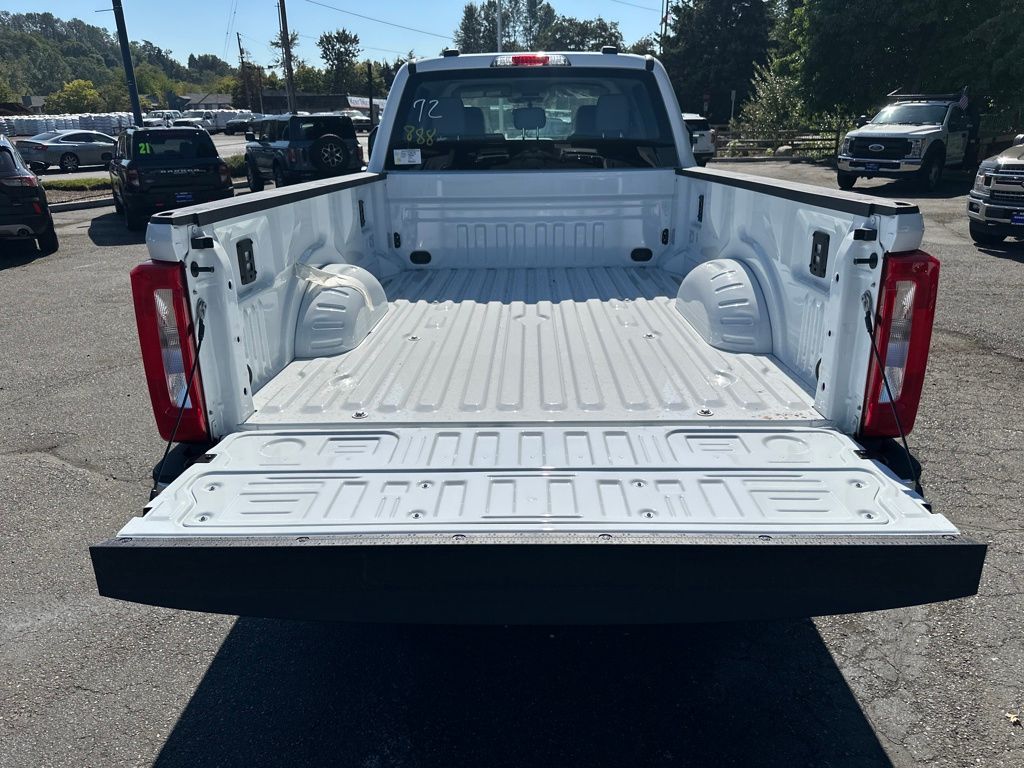 New 2026 Ford Super Duty F-250 Crew Cab 8' Box XL