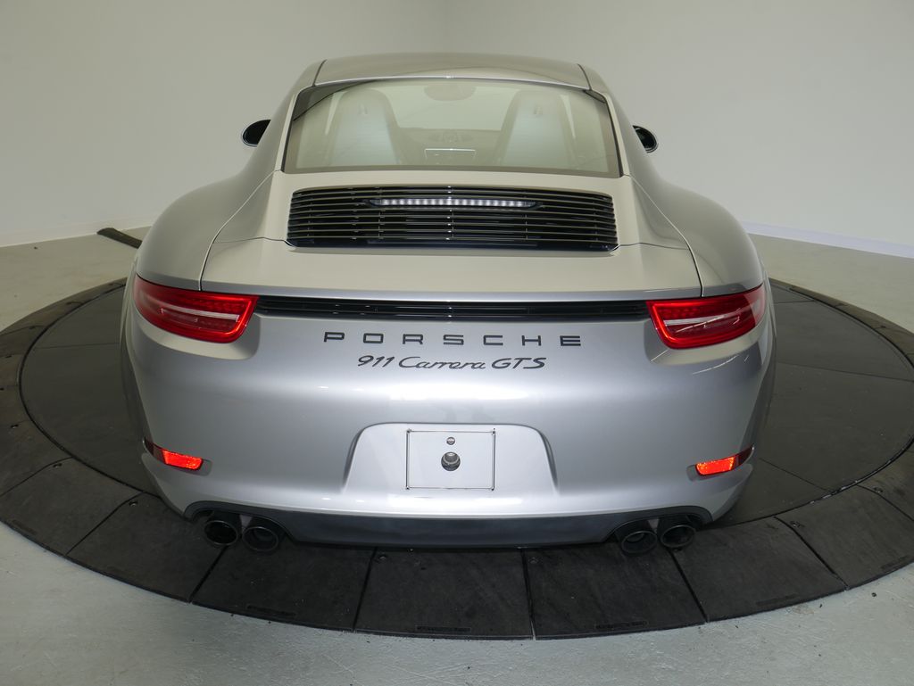 Thumbnail: 2015 Porsche 911 - 6