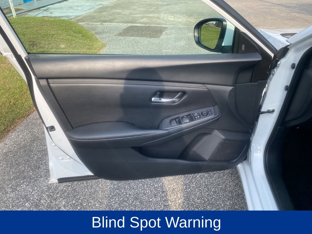 2023 Nissan Sentra SV - 10