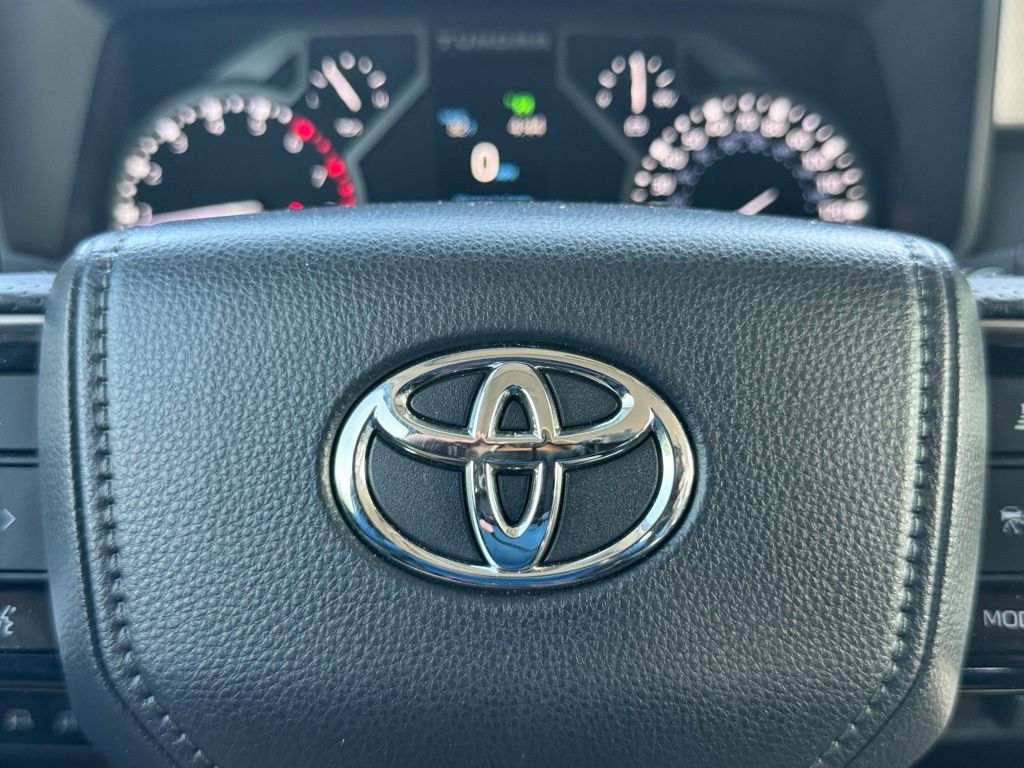 2022 Toyota Tundra Limited 29