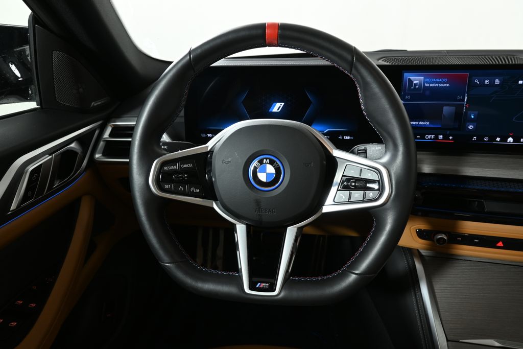 Thumbnail: 2025 BMW i4 - 18