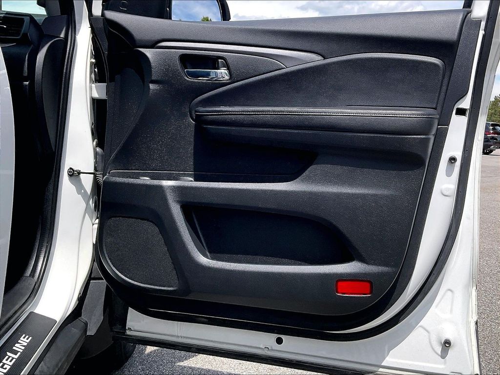 2022 Honda Ridgeline — photo 11