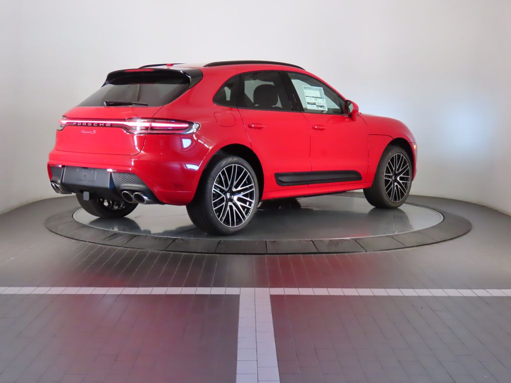 2024 Porsche Macan S 5