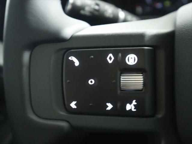 Thumbnail: 2025 Land Rover Defender - 12