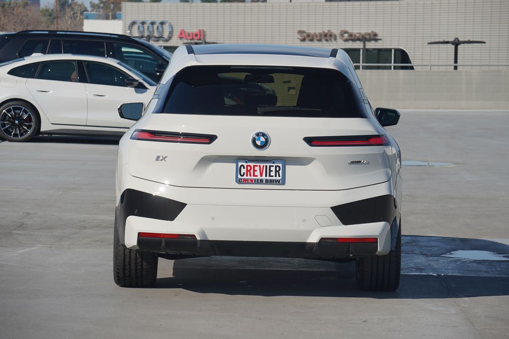 2025 BMW iX xDrive50 6