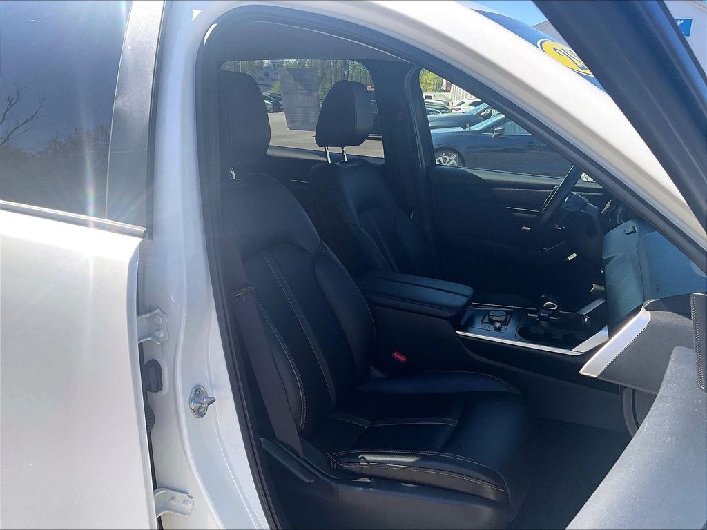 2025 Mazda CX-90 — photo 11