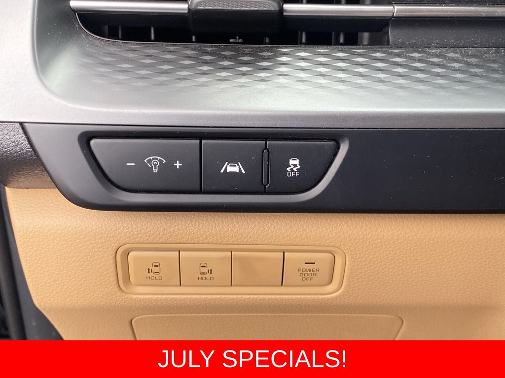 Used 2023 Kia Carnival Van