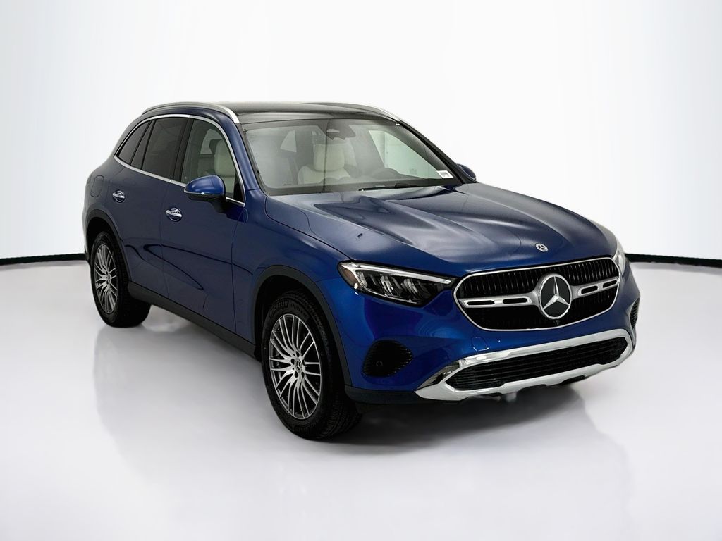Thumbnail: 2027 Mercedes-Benz GLC - 3