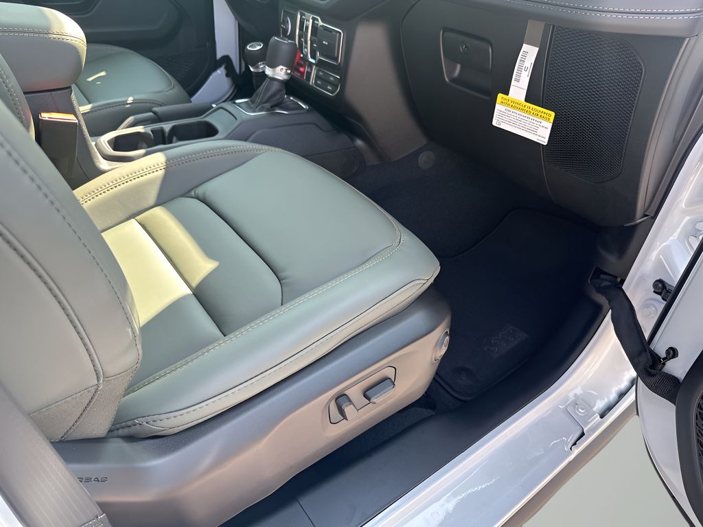 2025 Jeep Gladiator  Mojave In Austin, Texas