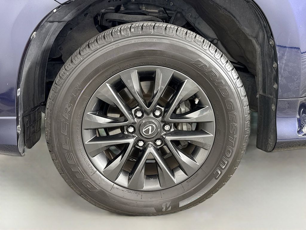 Thumbnail: 2020 Lexus GX - 32