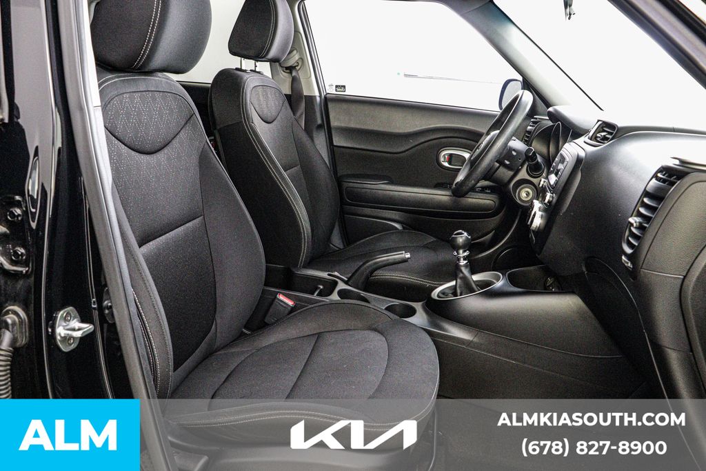 2016 Kia Soul Base photo 16