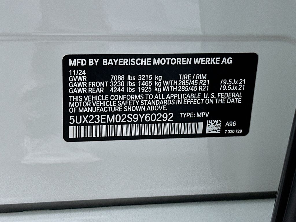 2025 BMW X7 xDrive40i 24