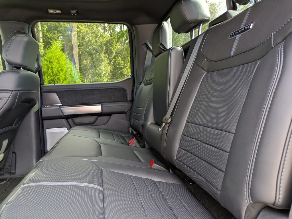 2026 Ford Super Duty F-250 SRW Platinum