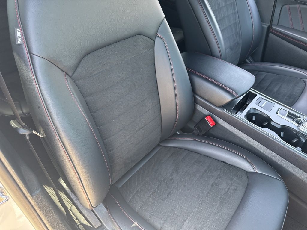 2024 Ford Edge ST-Line