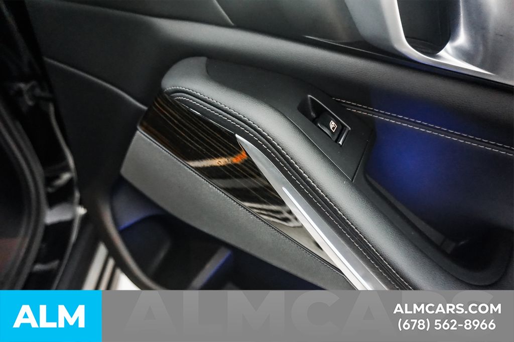 Used 2024 Black BMW sDrive40i image 41