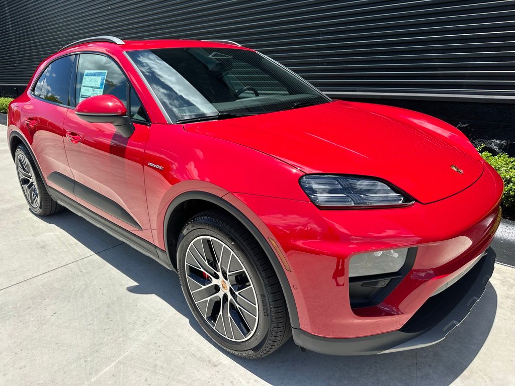 Thumbnail: 2026 Porsche Macan - 12