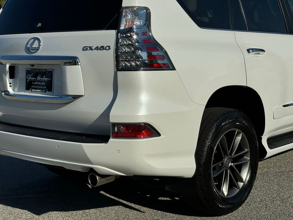 2019 Lexus GX 460 16