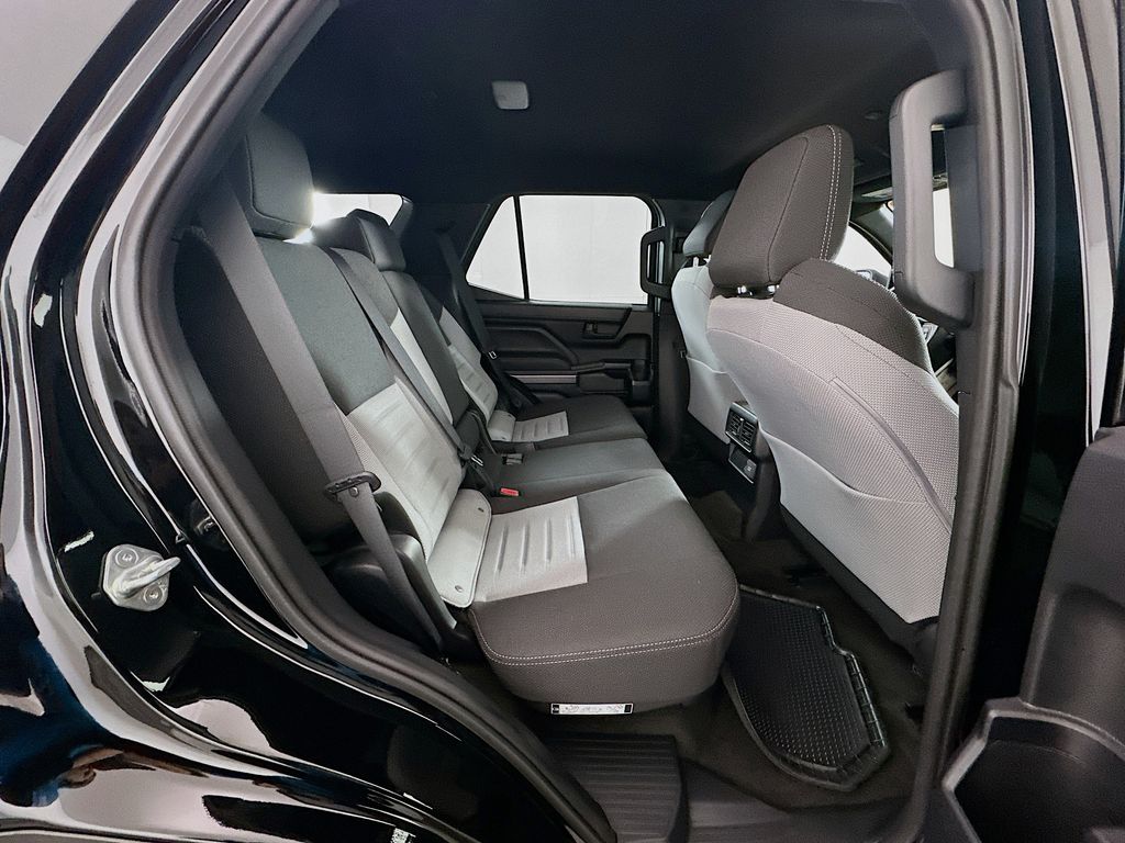 Thumbnail: 2025 Toyota 4Runner - 27