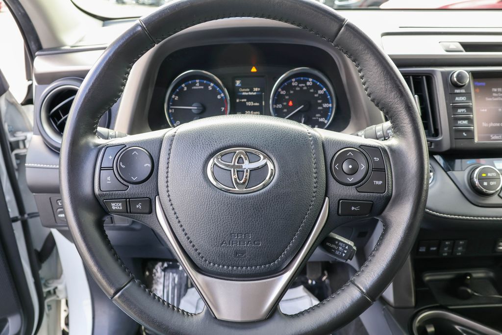 2017 Toyota RAV4 Limited 17