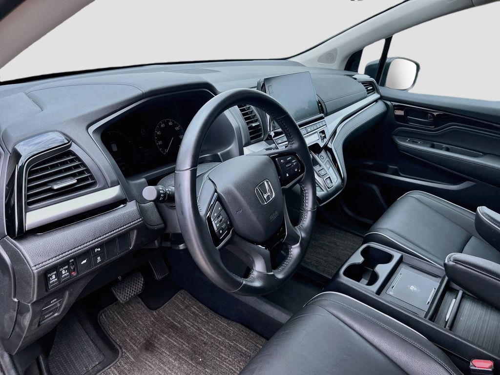 Used 2025 Gray Honda Touring image 9