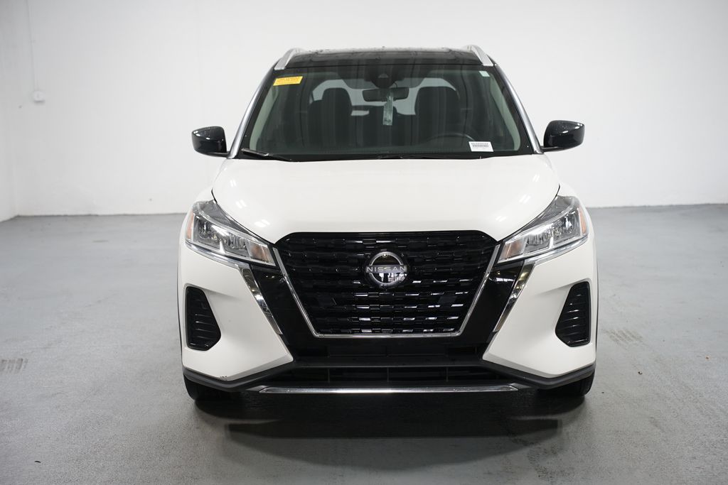 Thumbnail: 2023 Nissan Kicks - 2