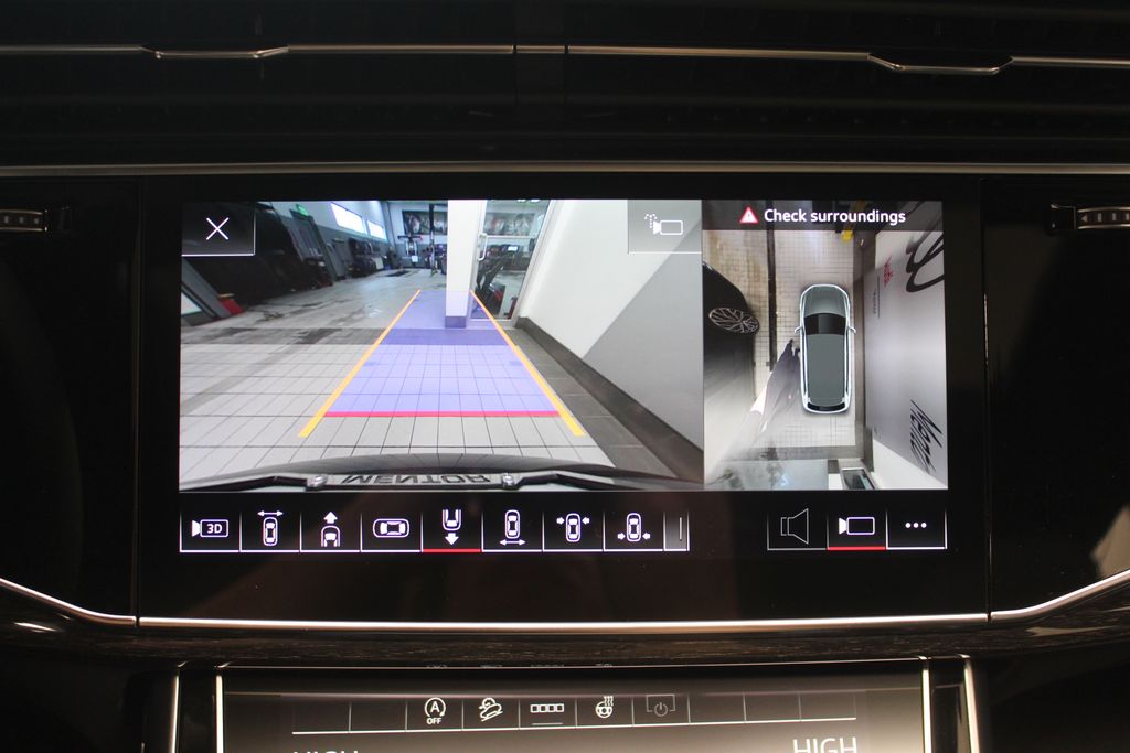 Thumbnail: 2026 Audi Q7 - 24