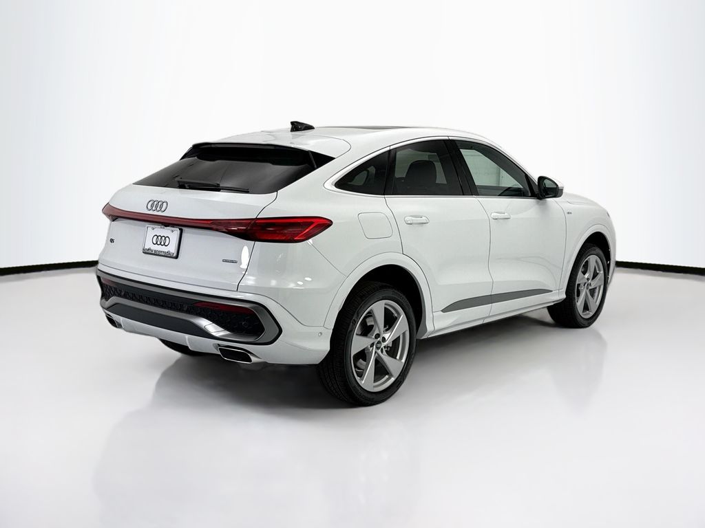 Thumbnail: 2026 Audi Q5 - 5