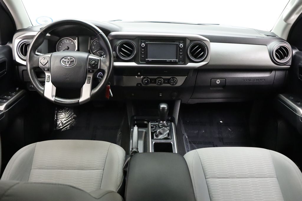 Thumbnail: 2019 Toyota Tacoma - 24