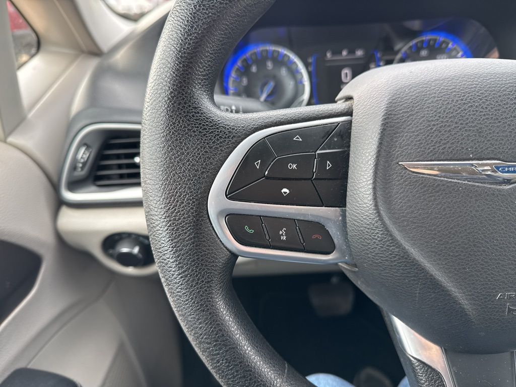 2021 Chrysler Voyager