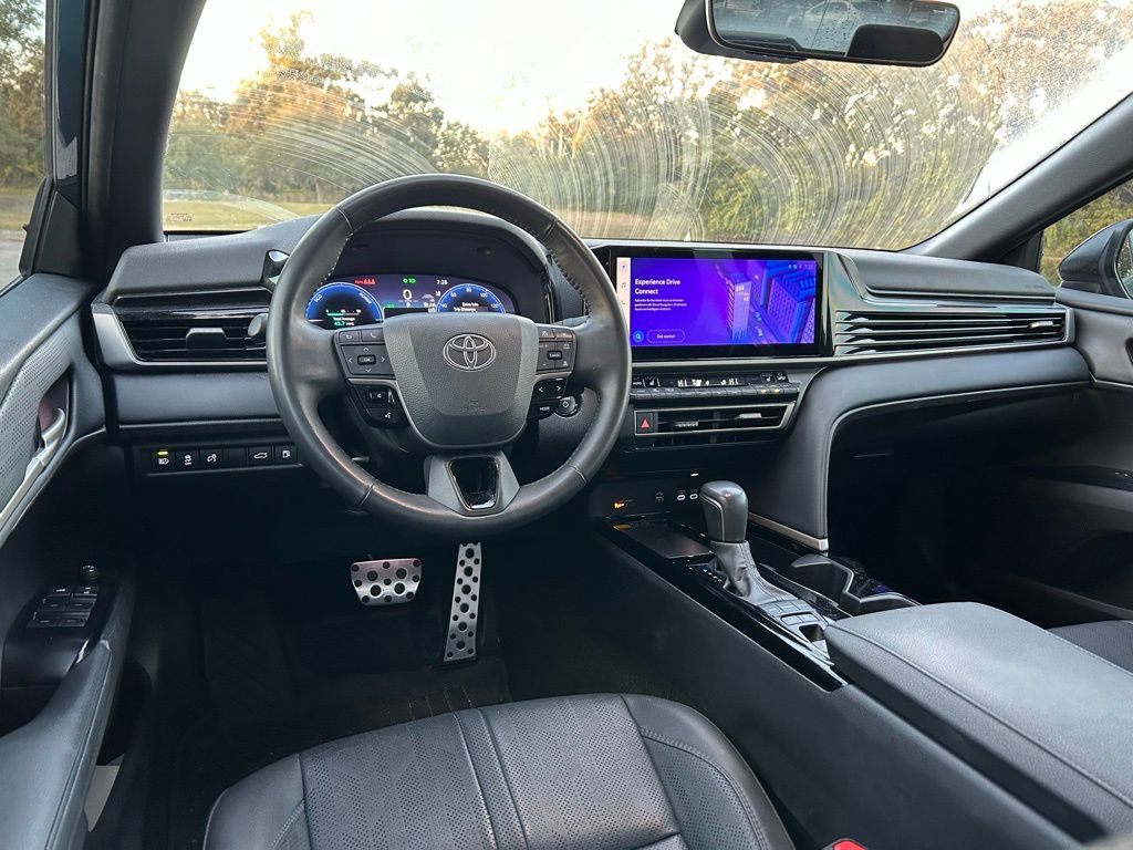 Thumbnail: 2025 Toyota Camry - 12