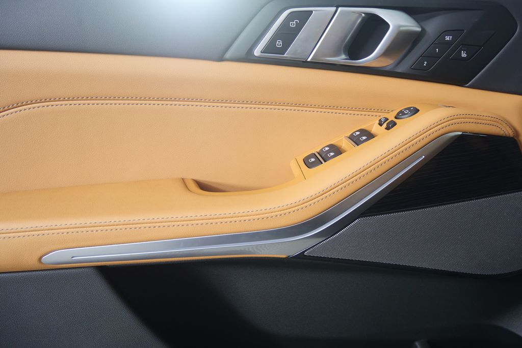 Thumbnail: 2026 BMW X5 - 8