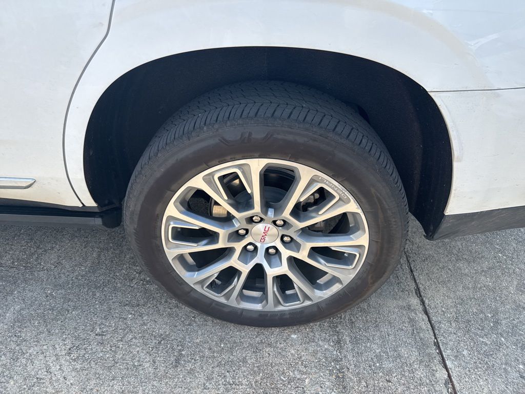 2025 Summit White GMC Yukon Denali RWD SUV