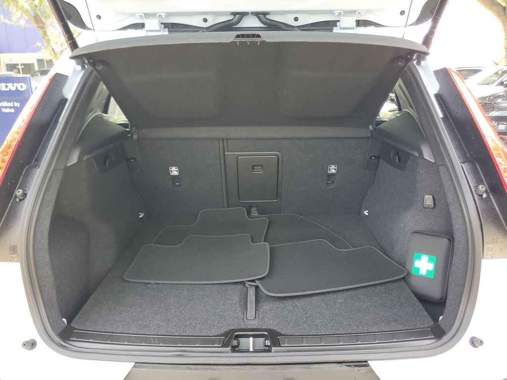 used 2026 Volvo XC40 car, priced at $41,595